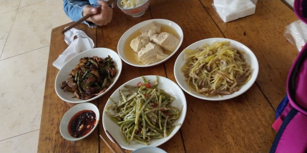 萬家炊上市，機(jī)遇與挑戰(zhàn)并存的時刻